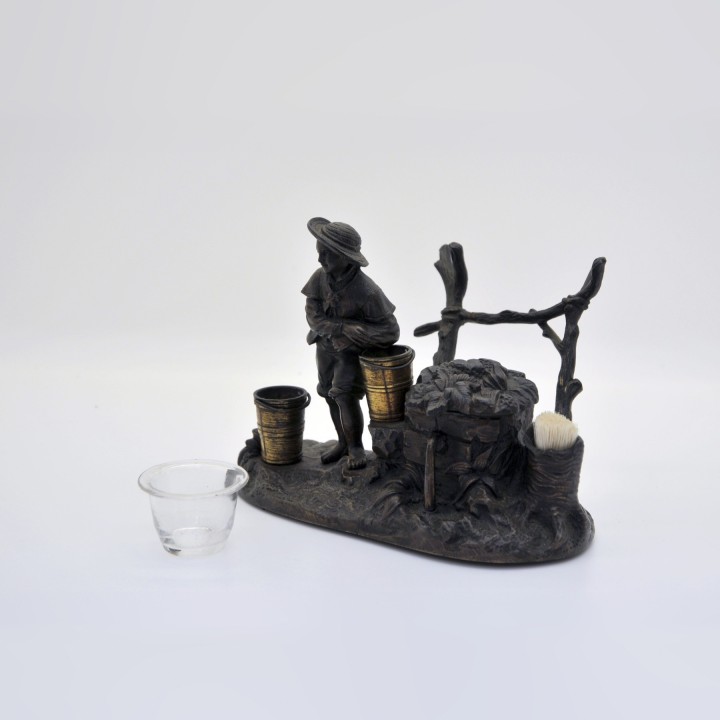 Tintero francés de bronce patinado del siglo XIX