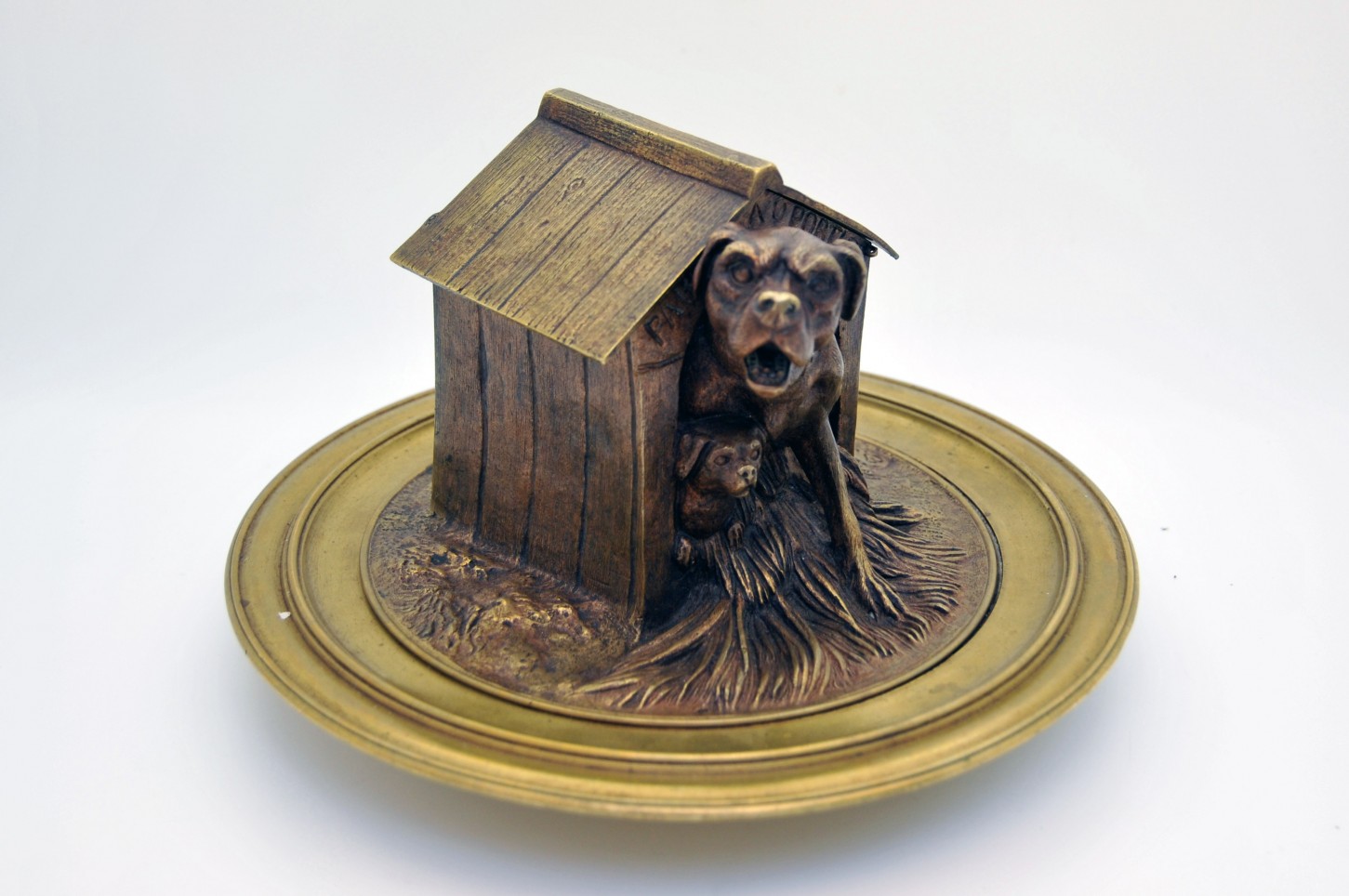 Bronze inkwell decorated with a dog MOIGNIEZ