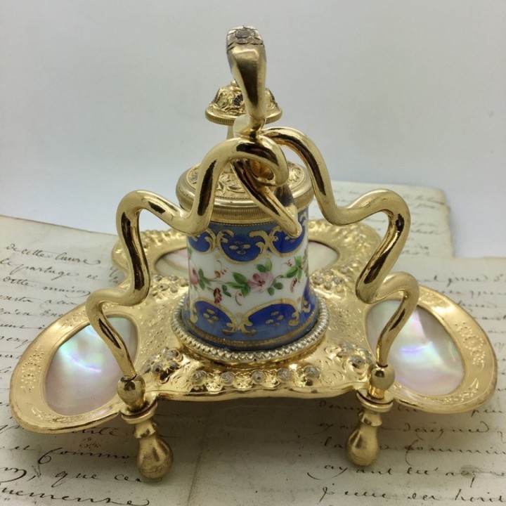 Raro tintero de bomba del siglo XIX, nácar y porcelana de Sèvres