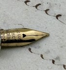 Stylo plume a pompe en argent "The Lucky"