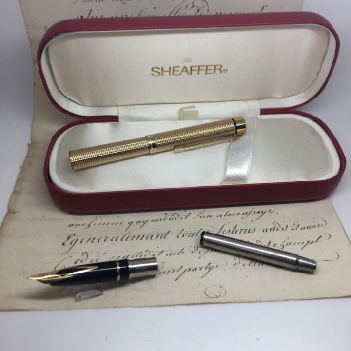 Stylo plume neuf Sheaffer Targa plaqué or