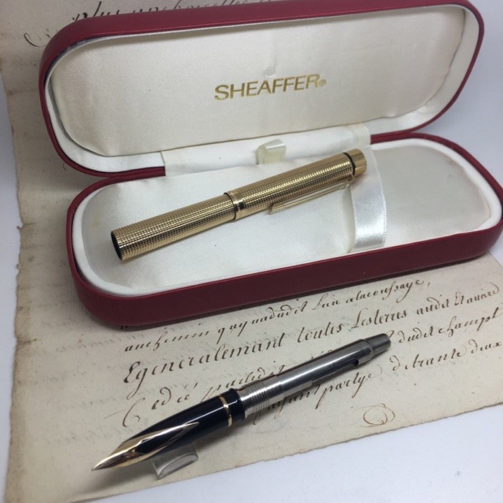Stylo plume neuf Sheaffer Targa plaqué or