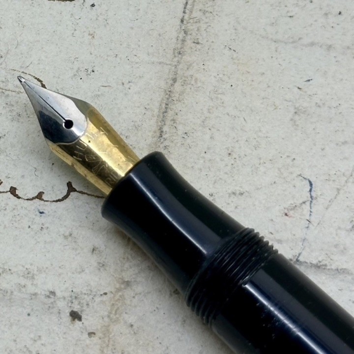 Caneta de tinta permanente de enchimento automático Plexor 1940