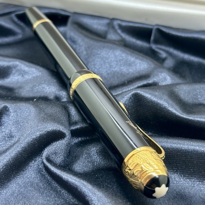 Stylo plume Montblanc série limitée Voltaire 1995