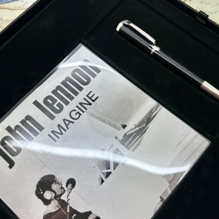 Stylo plume Montblanc John Lennon Donation Pen, édition limitée
