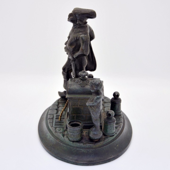 Tintenfass aus patinierter Bronze, Lumpensammler im Stil Charles X